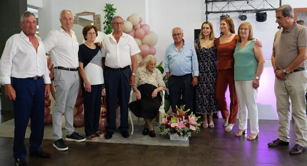 Maria de jesus é de braga, fez 100 anos e a família reuniu-se em festa: "uma inspiração para todos"