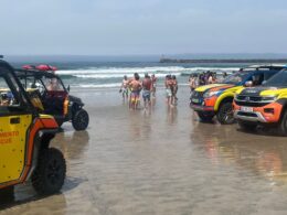 Três pessoas resgatadas na praia em vila do conde