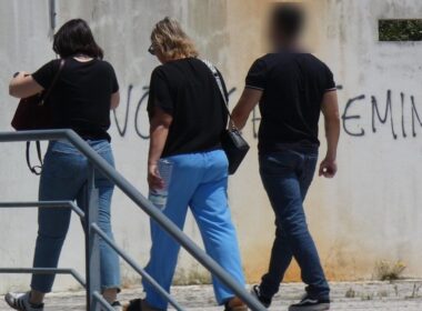 Mulher apanhada a tentar entrar na cadeia de braga com droga na vagina