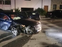 Violenta colisão entre três carros em barcelos