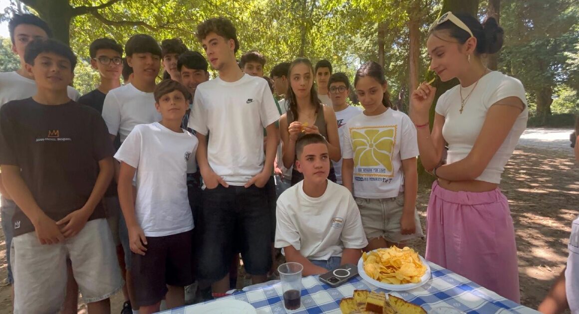 A surpresa do josé foi uma playstation 5. Amigos ajudam na recuperação de atropelamento em braga