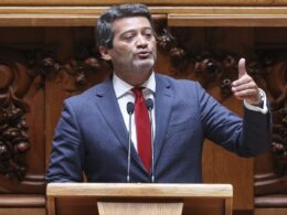 Ventura recusa ser muleta e diz que levará a sério liderança da oposição