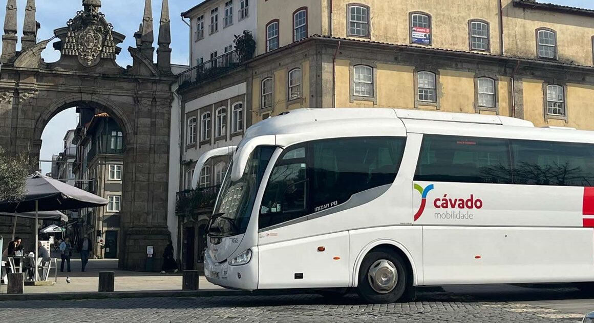 Autocarro braga-porto (por a3) reduz horários em julho e agosto