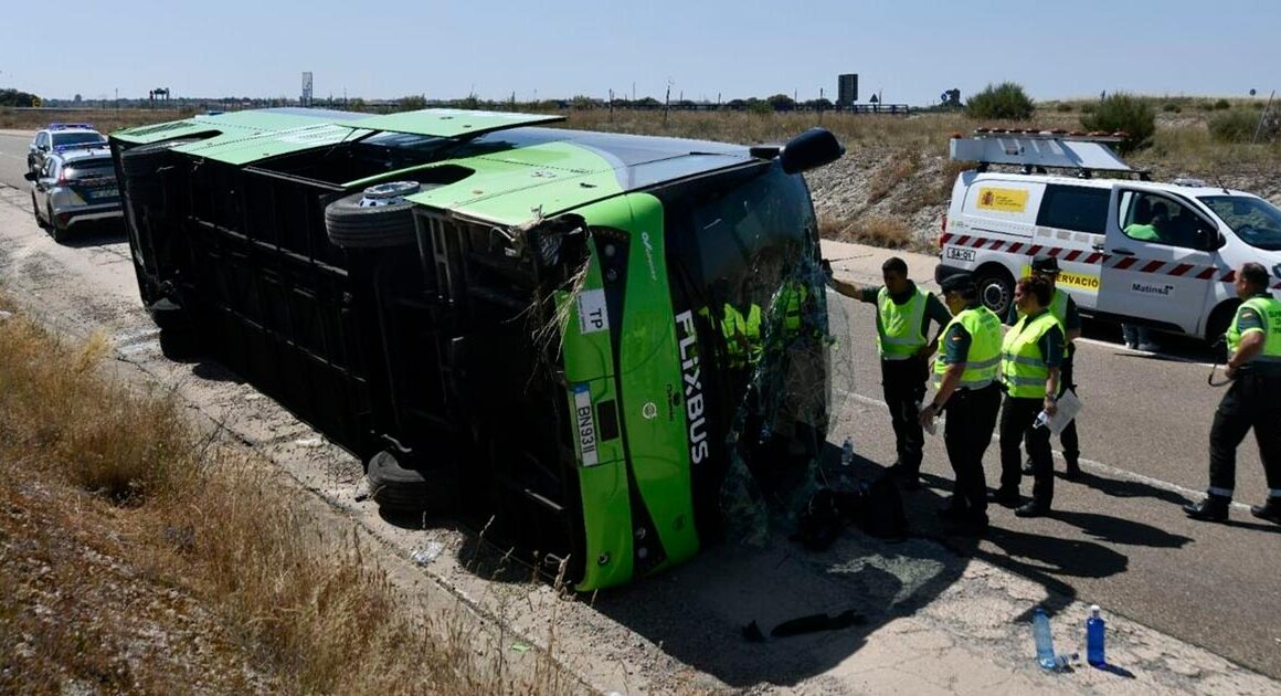 Autocarro da flixbus que saiu do porto tombou em espanha devido a máquina de barbear