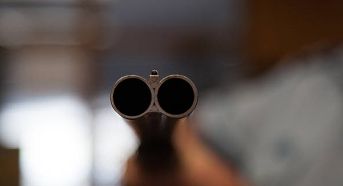 Famalicão: homem assaltado em casa por trio armado com caçadeira