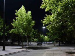 Já é mais seguro andar à noite no campo da feira de famalicão