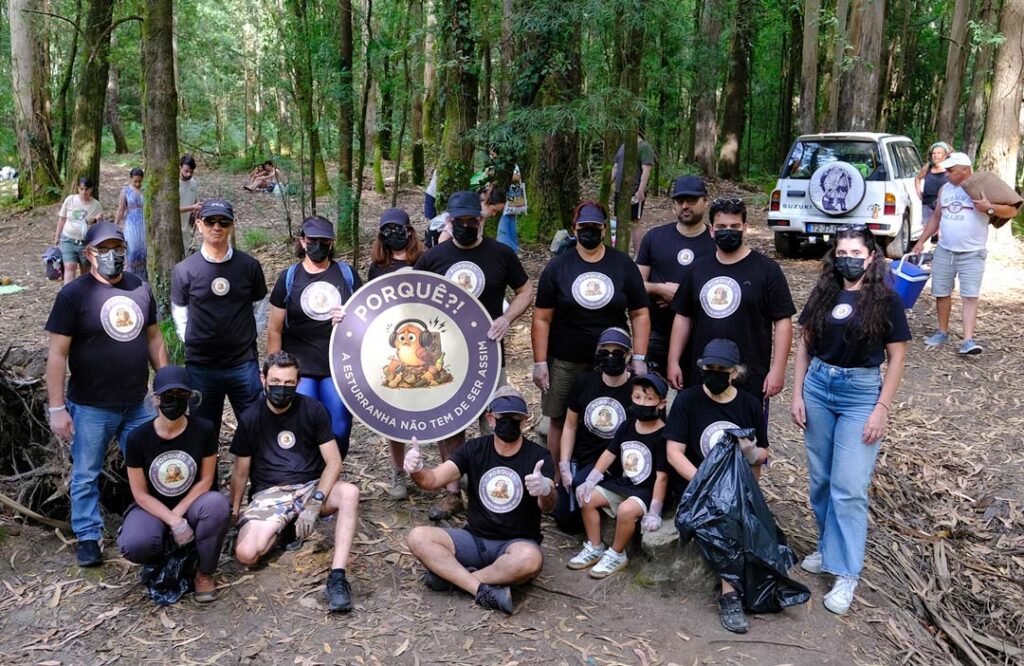 Voluntários limpam lixo em "paraíso secreto" que se tornou popular em viana do castelo 25 Voluntários limpam lixo em "paraíso secreto" que se tornou popular em viana do castelo