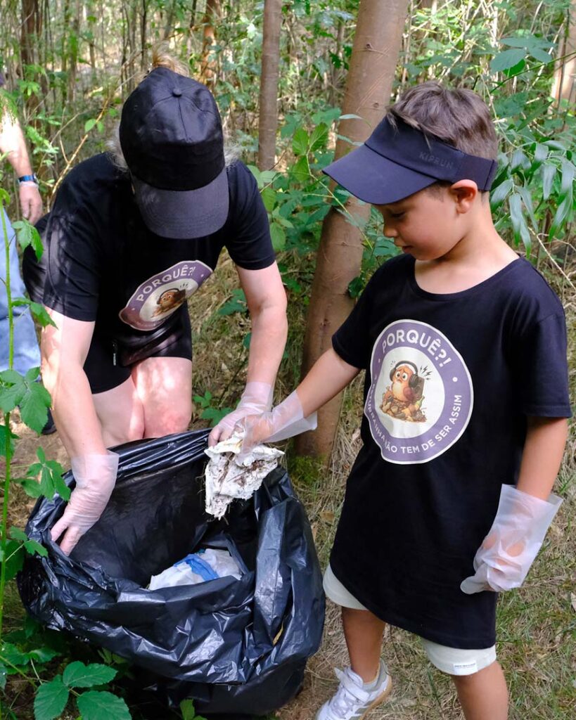 Voluntários limpam lixo em "paraíso secreto" que se tornou popular em viana do castelo 11 Voluntários limpam lixo em "paraíso secreto" que se tornou popular em viana do castelo