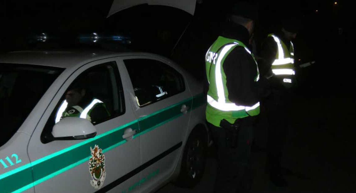 Gnr deteve 28 condutores durante a noitada de são pedro na póvoa de varzim