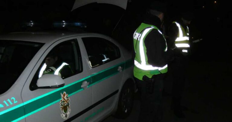 Condutor alcoolizado e sem carta tenta fugir à gnr em guimarães