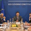 Governo entrega programa na assembleia da república