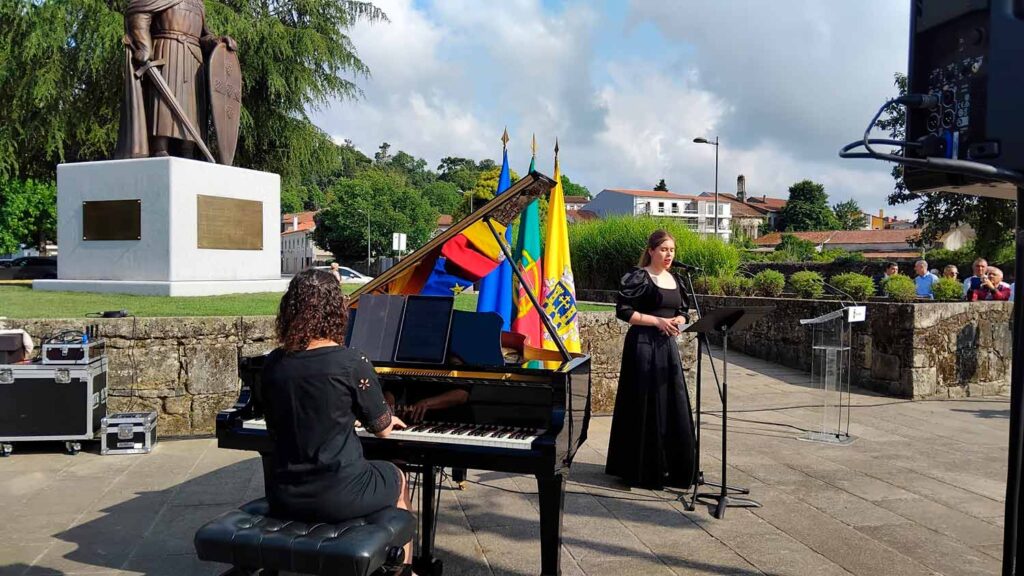 Eis a nova estátua de d. Afonso henriques em ponte de lima 10 Eis a nova estátua de d. Afonso henriques em ponte de lima