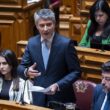 José luís carneiro desafia montenegro a "despartidarizar" administração pública