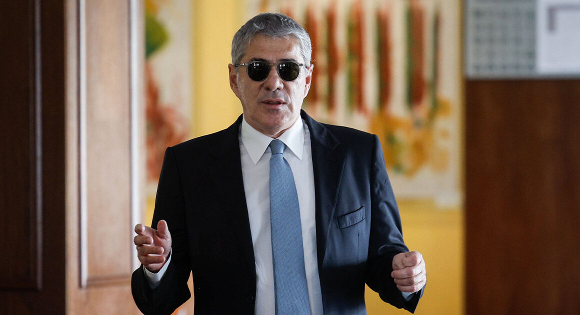 Sócrates apresenta queixa em tribunal europeu contra estado português