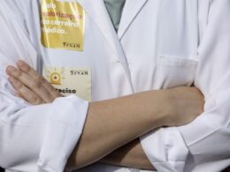 Deviam ter sido abertas cerca de mil vagas para médicos de família