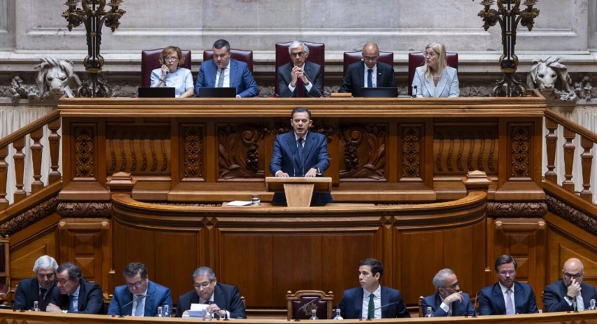 Montenegro anuncia mais 1. 500 polícias e proposta de revisão da lei da nacionalidade