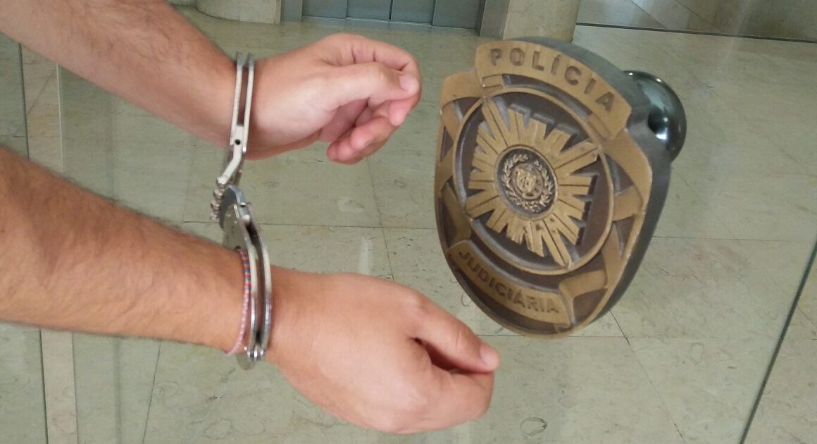 Sexagenário invade residência universitária e viola jovem estudante em arcos de valdevez