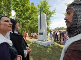 Guimarães inaugura rotunda que homenageia batalha que deu origem a portugal