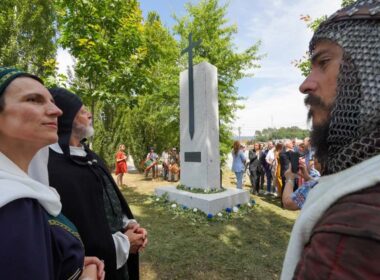 Guimarães inaugura rotunda que homenageia batalha que deu origem a portugal
