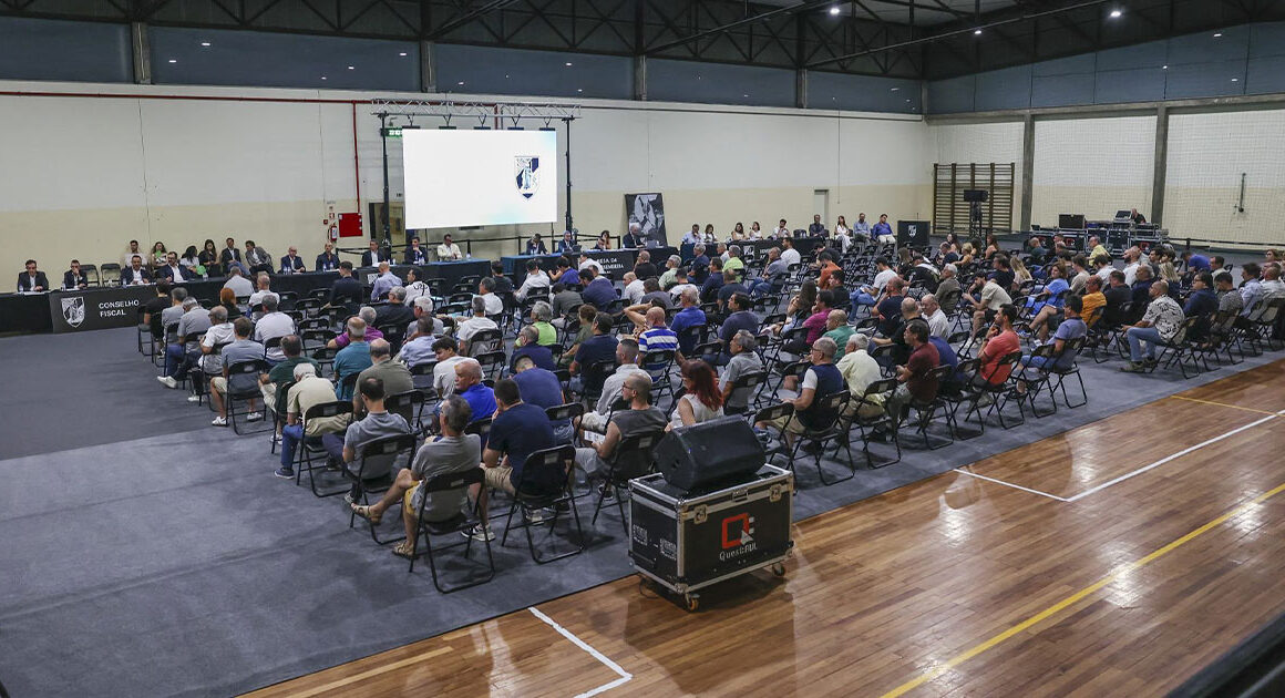 Sócios do vitória sc aprovam orçamento para a época 2025/26