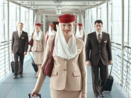Viver de graça no dubai e ganhar 2. 700 euros por mês? Emirates vai recrutar em braga