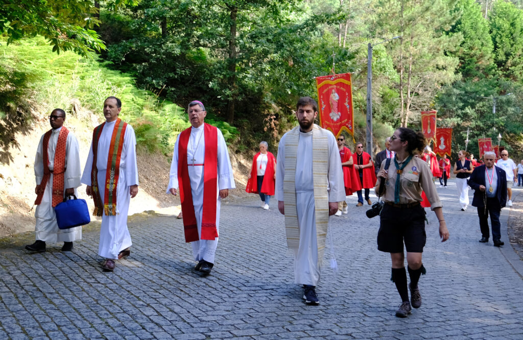 Viana do castelo: centenas peregrinaram a santa luzia