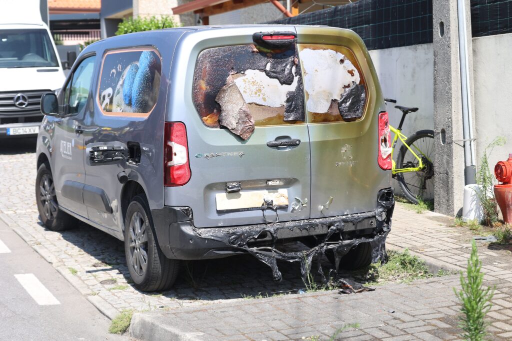 Guimarães: fábrica de panificação destruída pelas chamas