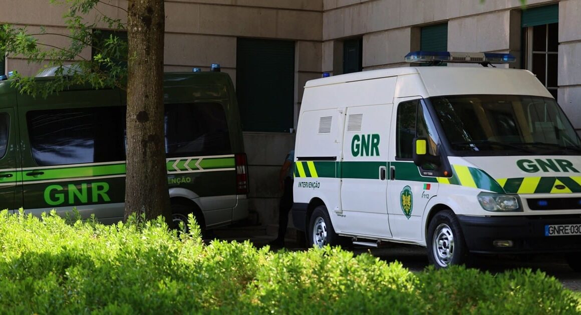 Vizela: desmantelada rede que traficava droga. Há 10 detidos (e cinco já foram para a cadeia)
