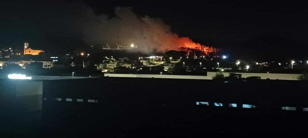 Incêndio deflagra junto a variante em barcelos 8 Incêndio deflagra junto a variante em barcelos