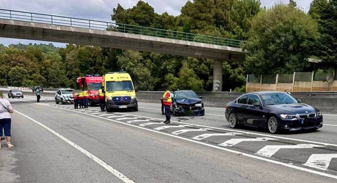 Quatro feridos após acidente na variante de famalicão