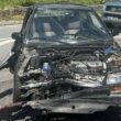 Até o capô do carro 'saltou' numa colisão que deixou jovem ferido em fafe