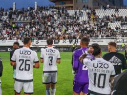 Vitória sc na final do torneio da póvoa de varzim