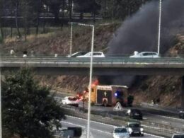 Carro arde na a3