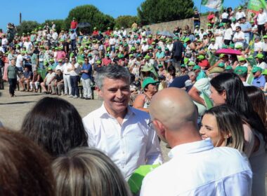José luís carneiro apresentou listas em famalicão e diz ter lugar para centeno