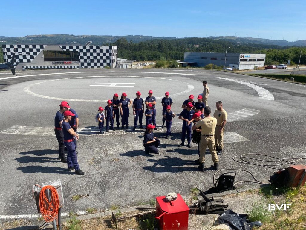 'de pequenino se torce o pepino' para ser bombeiro em fafe 7 'de pequenino se torce o pepino' para ser bombeiro em fafe