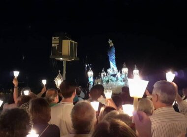 Braga: esta noite há procissão de velas no sameiro