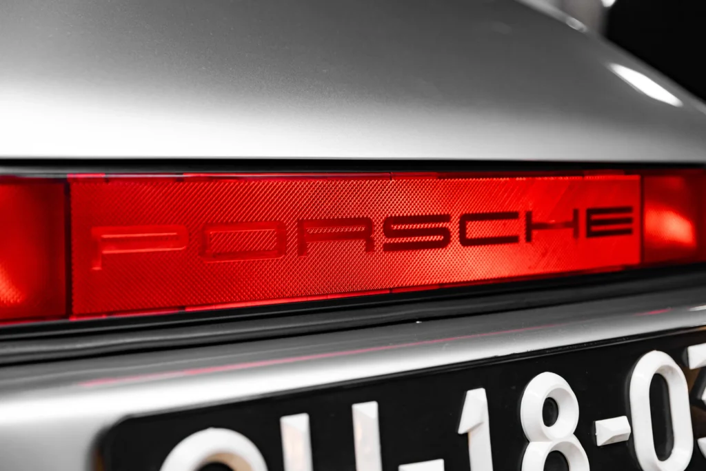 Este porsche de ayrton senna que foi preparado por empresa de amares está em leilão 9 Este porsche de ayrton senna que foi preparado por empresa de amares está em leilão