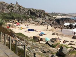 Banhos proibidos em praia de vila do conde após descarga poluente
