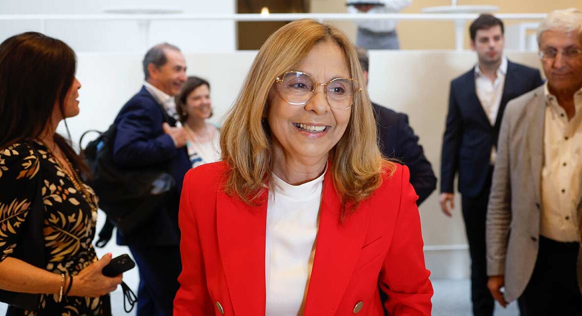 Ministra da saúde de “consciência tranquila” diz que nunca vai desistir