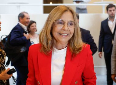 Em braga, ministra da saúde diz que sai quando montenegro quiser