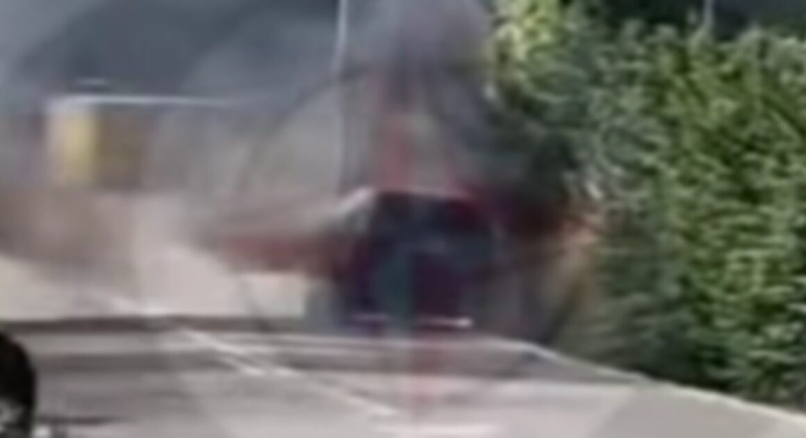 Carro arde em guimarães