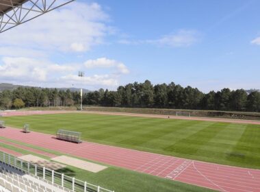 Estoril praia troca estágio em melgaço por tróia