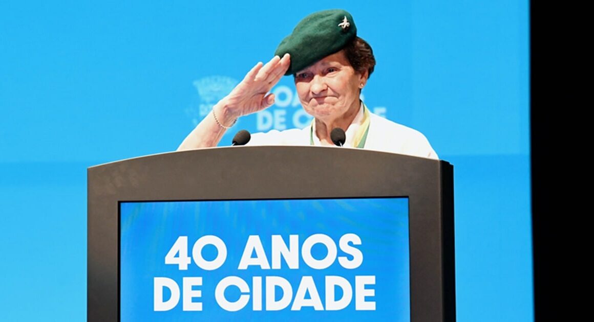 Famalicão atribui o maior galardão municipal a rosa serra, enfermeira paraquedista no ultramar