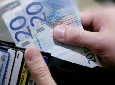 Salários até 1. 136 euros com 0% de retenção de irs em agosto e setembro