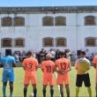 Padres de braga e reclusos 'frente-a-frente' no novo relvado da cadeia de guimarães