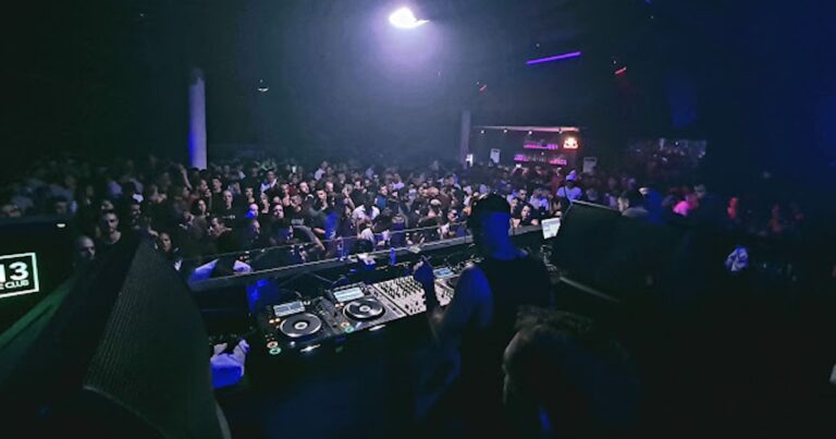 Barcelos dança ao som dos melhores dj's de  techno e hard techno mundial