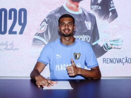Famalicão prolonga contrato com guarda-redes gabriel cabral até 2029