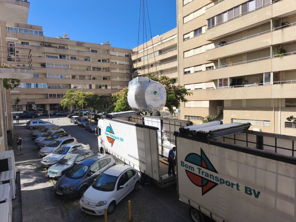 Até foi preciso cortar rua. Centro de diagnóstico em braga instala ressonância magnética de "última geração" 6 Até foi preciso cortar rua. Centro de diagnóstico em braga instala ressonância magnética de "última geração"