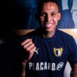 Famalicão contrata lateral gustavo garcia ao palmeiras