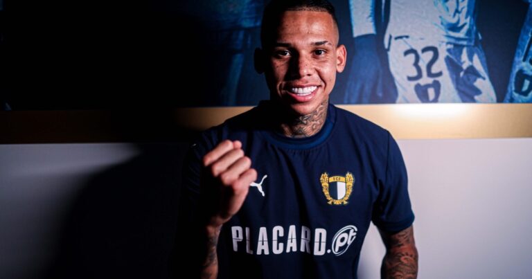 Famalicão contrata lateral gustavo garcia ao palmeiras